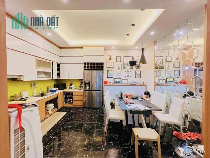 BÁN NHÀ NGUYỄN PHÚC LAI ĐỐNG ĐA, 60M, 5T, MT 4.5M, OÔ TRÁNH, KINH DOANH, 14 TỶ, 0937651883.
