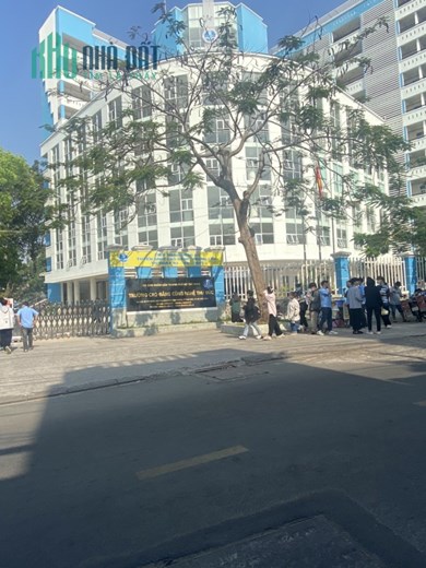 Độc hiếm. Nhà đẹp 3 tầng tọa lạc P. Linh Chiểu. Chỉ 2.6 tỷ TL nhẹ.