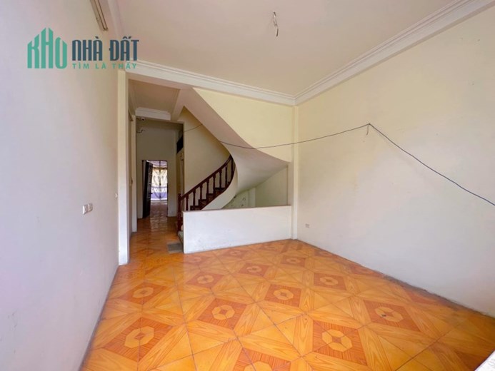 Bán nhà phố Trần Duy Hưng , vỉa hè ô tô tránh , kinh doanh sầm uất, 5 tầng, 70m, 16,5 tỷ.