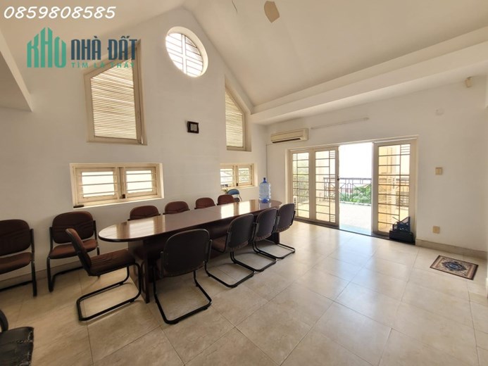BIỆT THỰ TRIỆU ĐÔ, VIEW RIVERSIDE, SIÊU VIP, KINH DOANH VĂN PHÒNG DÒNG TIỀN 35 TRIỆU/THÁNG, 20X30M