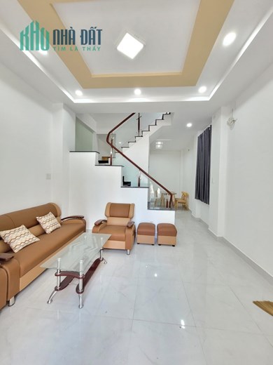 Bán nhà HXH Phan Huy Ích, 3.9x11m, 3 tầng với 5 PN, vị trí đẹp chỉ hơn 4 tỷ