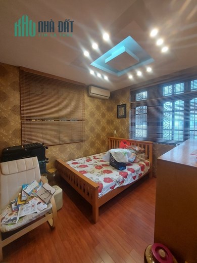 BÁN NHÀ ĐỐNG ĐA, PHỐ PHƯƠNG MAI 50M, 5T. MT 4.6M, OTÔ, KINH DOANH, LÔ GÓC, 9.5 TỶ, 0937651883.