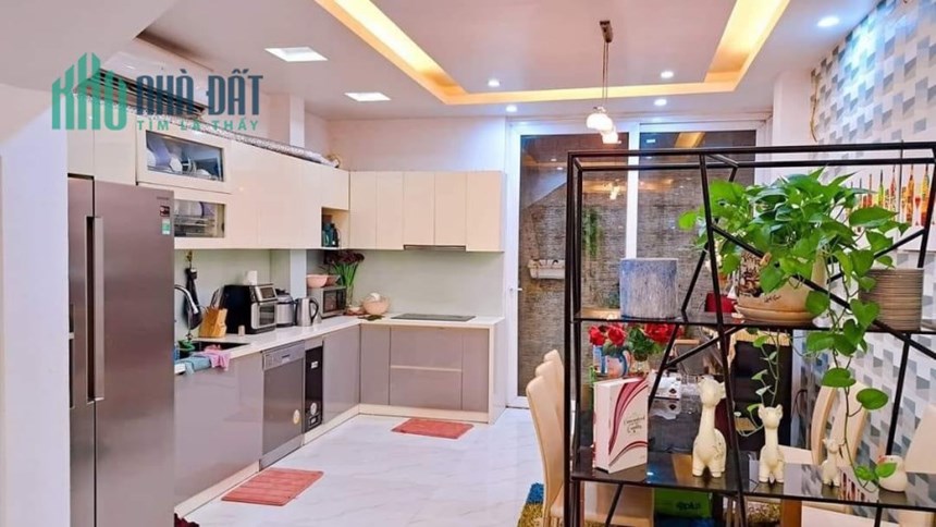 Bán Nhà LK 79 mét 5 tầng full nội thất xịn xò sang trọng 9,3 tỷ