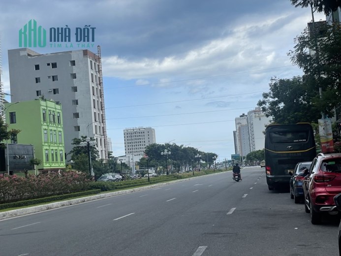 Bán nhà Biển Mỹ Khê MT Võ Văn Kiệt Quận Sơn Trà Đà Nẵng 100m2 4 Tầng Giá Chỉ 3x tỷ