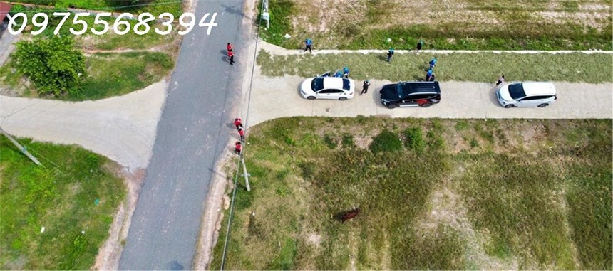 Lô đất 300m2 thổ cư, sổ sẵn ngay Khu công nghiệp
