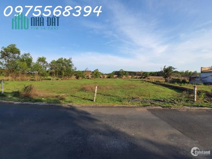 Lô đất 300m2 thổ cư, sổ sẵn ngay Khu công nghiệp