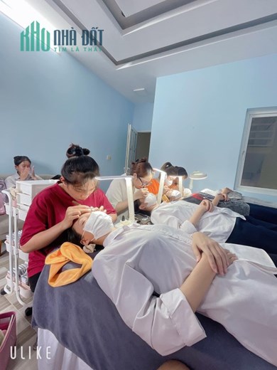 MÌNH MỞ PHUN XĂM DƯ 2 TẦNG CẦN TÌM NGƯỜI GHÉP SPA HOẶC MI