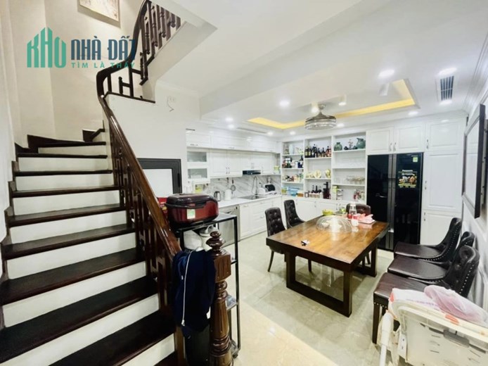 Bán nhà 5 tầng Khương đình 60m giá nhỉnh 6 tỉ LH 0945132886