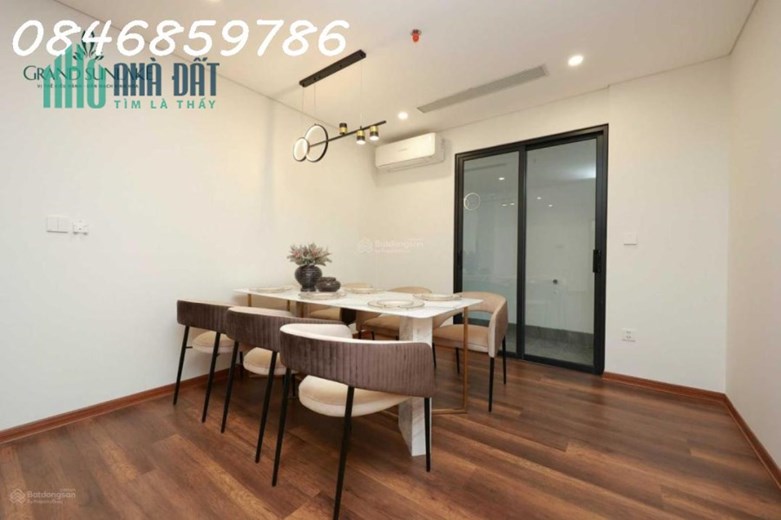 Hiếm! Bán căn 3PN,92m2 chỉ 3.8 tỷ. Bàn giao full nội thất-0846859786