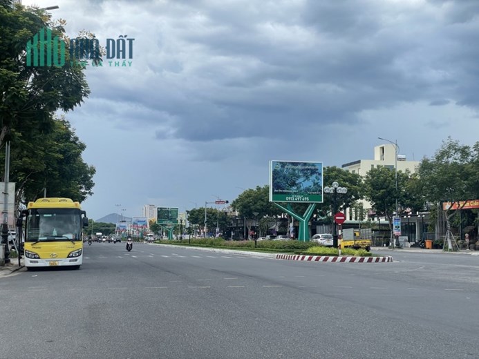 Cần bán nhà 4 tầng MT Võ Văn Kiệt Ngay biển Mỹ Khê Đà Nẵng Giá chỉ 32 Tỷ
