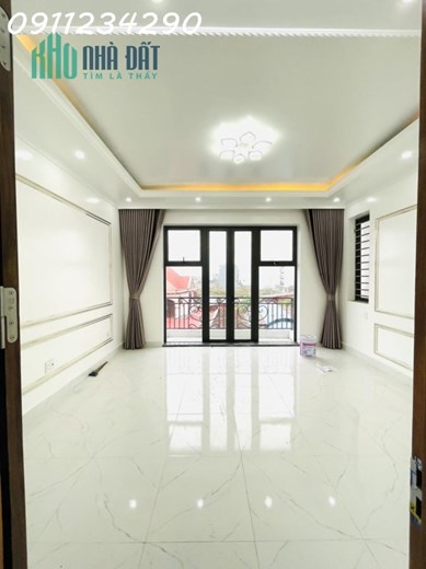 Mặt Đường Kinh doanh buôn bán miễn chê . Nhà mới hơn 5 tỷ