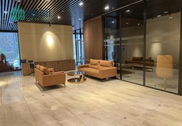 Cho thuê văn phòng full nội thất giá rẻ nhất quận Cầu Giấy, 600m2, phù hợp làm phòng khám, nha