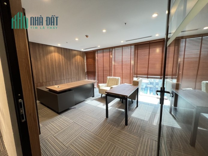 Cho thuê văn phòng full nội thất giá rẻ nhất quận Cầu Giấy, 600m2, phù hợp làm phòng khám, nha