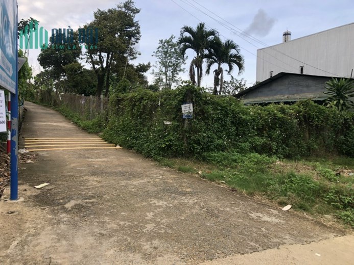 Chuyển nhượng lô đất Bảo Lộc 1492m2 với mặt tiền với 200 m2 đất thổ cư ngay quốc lộ 20 Lâm Đồng