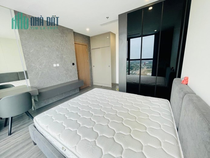 bán nhà  ngõ 311 dường nguyễn văn cừ  long biên Hà Nội DT.50m2 giá bán 4 tỷ
