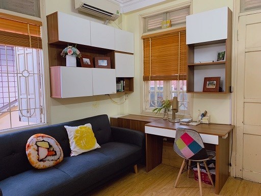 CHO THUÊ NHÀ RIÊNG NỘI THẤT ĐẸP XINH XỊN XÒ - ĐIỆN NƯỚC GIÁ DÂN- XÁCH VALI ĐẾN Ở. 5 TÂNG: T