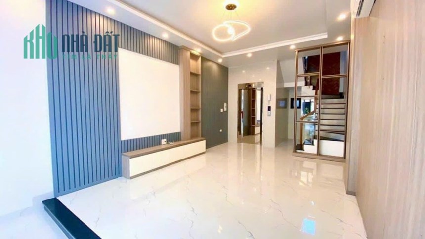 Bán nhà 5 Tầng có Thang Máy TDC Đằng Lâm