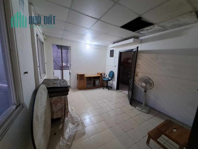 Cho thuê nhà nguyên căn, 70m2, 4T, mt7m, 4N, nội thất đủ, HGĐ, Tây Hồ.