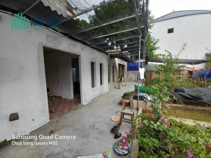 Cần Bán 215m Full Thổ Cư Đất Trường Yên Sát Quốc Lộ 6 Đang Thi Công Giá 1.7 Tỷ