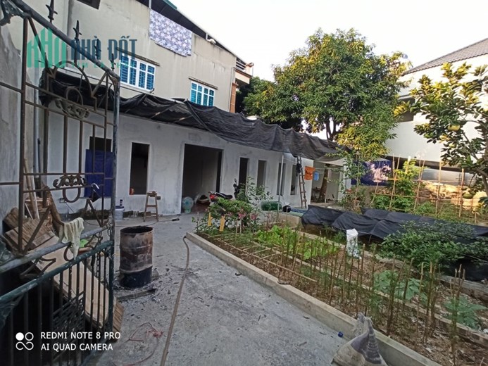 Cần Bán 215m Full Thổ Cư Đất Trường Yên Sát Quốc Lộ 6 Đang Thi Công Giá 1.7 Tỷ