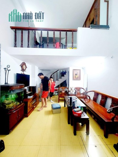 Bán nhà 5m ra ô tô tránh Bùi Xương Trạch Thanh Xuân 27m 4 tầng 2.7 tỷ.
