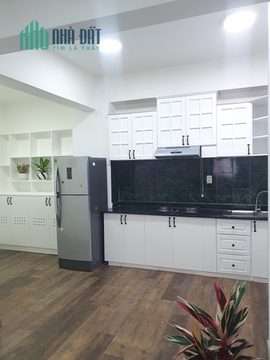 cần bán căn Hưng Vượng, 2 phòng ngủ 2wc, giá 2,95 tỷ