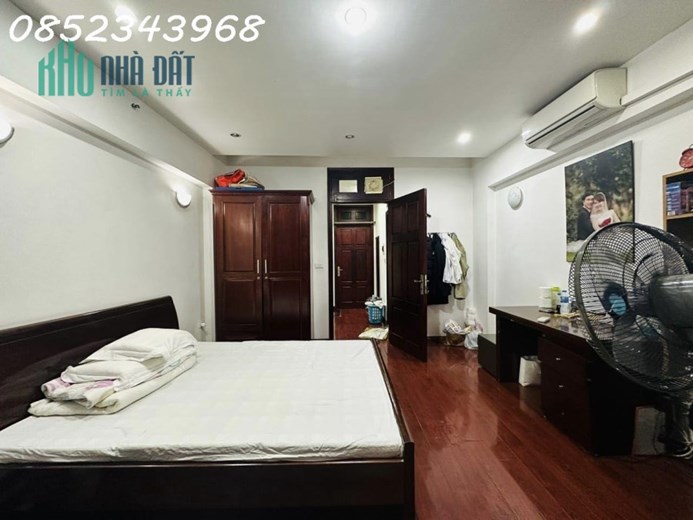Bán nhà phố Trung Kính, Cầu Giấy, 45m2, 5 tầng, tặng nội thất, 30m ra mặt phố, giá 7.2 tỷ