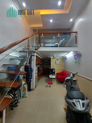 Bạch Mai-Mặt Ngõ Thông, Thẳng 50m Ra Phố, Lô Góc 3 Thoáng, Ở Sướng, Kinh Doanh Tiện