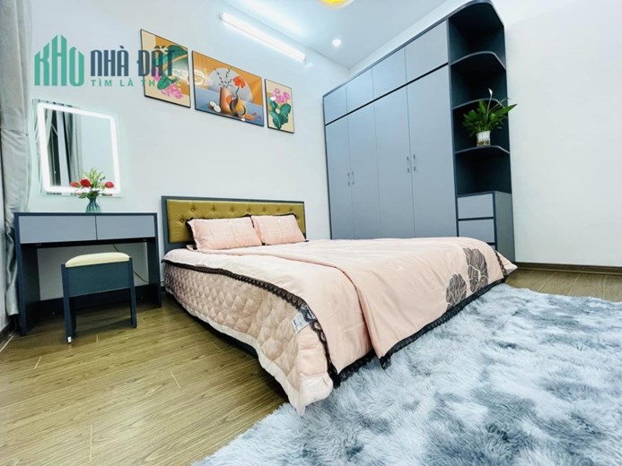 BÁN NHÀ RIÊNG LÊ TRỌNG TẤN, TẶNG NỘI THẤT, 42M2 4T MT5M, GIÁ 5.18 TỶ