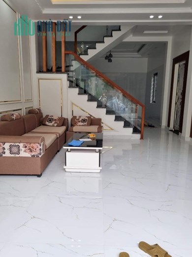Bán nhà mặt đường Thư Trung, 52m 4 tầng, mới tinh, GIÁ 4.6 tỉ kinh doanh tốt