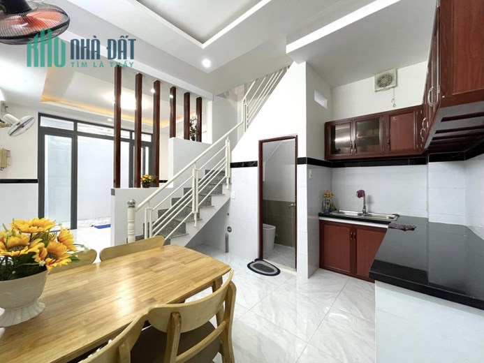 NHÀ 3 TẦNG, 4x10, 4PN 4WC, FULL NỘI THẤT NGUYỄN DUY CUNG  NHĨNH 3 TỶ