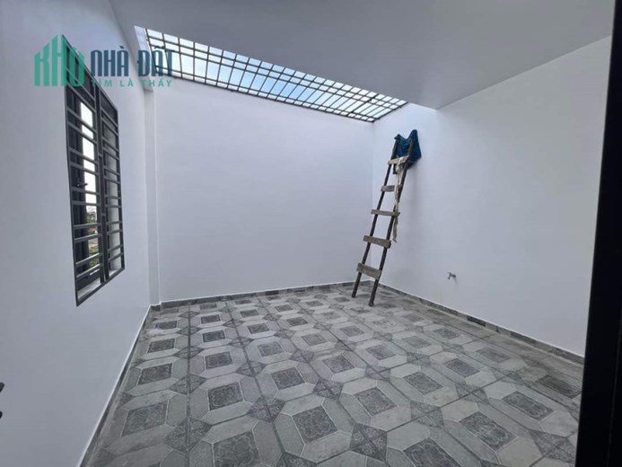 Bán nhà ngõ 6m, 727 Ngô Gia Tự, diện tích 50m 4 tầng mới tinh, GIÁ 4.2 tỉ ô.tô đỗ cửa