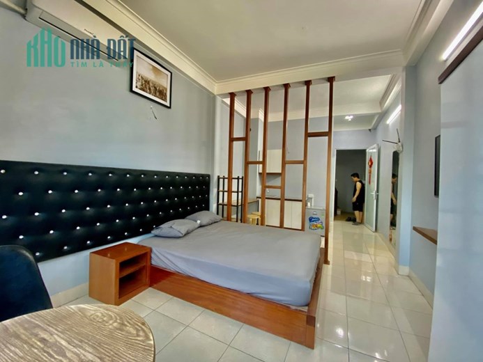 Bán ccmn Q Hoàng Mai 44m 6 tầng mt 4.6m 10p DT 40tr giá 4.85 tỷ