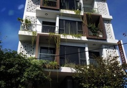 Nợ ngân hàng bán tòa nhà căn hộ 20 phòng 3 mặt tiền Hoài Thanh Mỹ An lợi nhuận 1.4 tỷ/năm