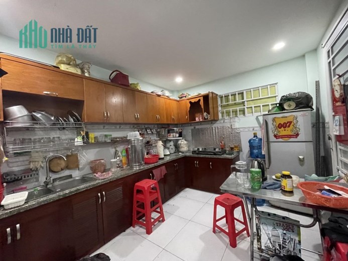 Bán nhà giảm mạnh 5 tầng BTCT HXH Sơn Kỳ Tân Phú 42m2 5PN chỉ nhỉnh 4 tỷ