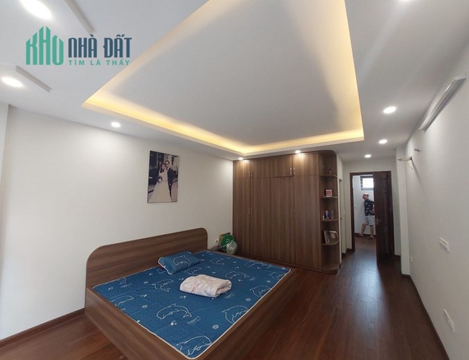NHÀ ĐẸP 2 THOÁNG, PHÂN LÔ PHỐ TRẦN BÌNH – GẦN PHỐ - DÂN TRÍ CAO, AN NINH TỐT - TẶNG NỘI THẤT - 5T X