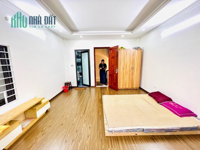 Thu hồi vốn , Bán nhà Bạch Mai , 60m2x 4T , chỉ 5tỷ1 , ngõ nông , gần chợ Mơ