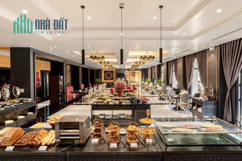 BÁN SIÊU PHẨM TÒA KHÁCH SẠN 5 SAO GIÁP ĐƯỜNG HOÀNG QUỐC VIỆT 330M2, 12T, 88 PHÒNG KD.