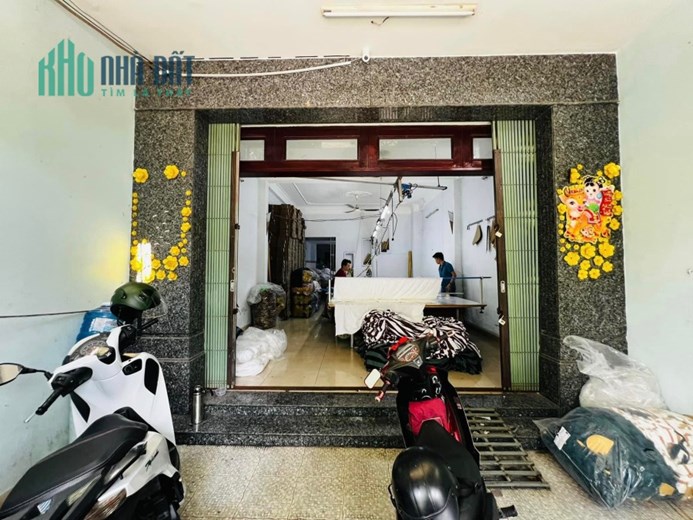 Cần bán nhà mặt tiền 5m x 20m khu Tên Lửa Bình Tân , giá rẻ 
