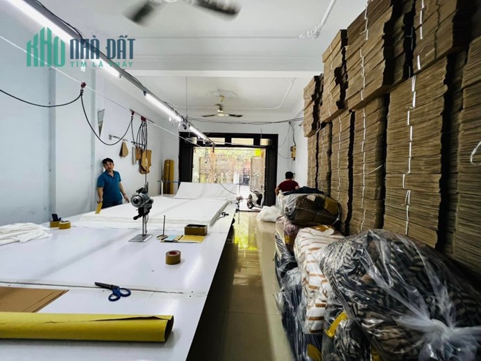 Cần bán nhà mặt tiền 5m x 20m khu Tên Lửa Bình Tân , giá rẻ 