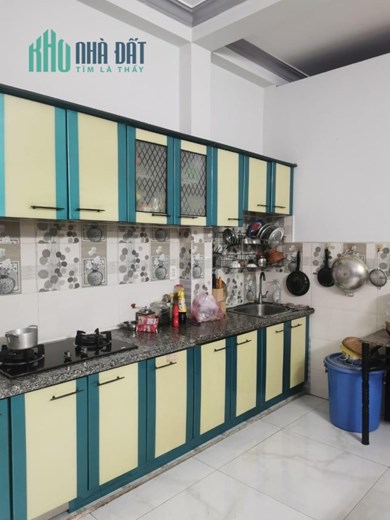 Ngộp bán nhà mặt tiền 5m x 42m đường Hà Huy Giáp , Thạnh Lộc , Q12, giá rẻ 