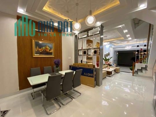 Bán ngôi nhà 133m2 phố Âu Cơ, Tây Hồ Gara 2 Ô tô tránh Kinh doanh đắc địa 17.5 Tỷ