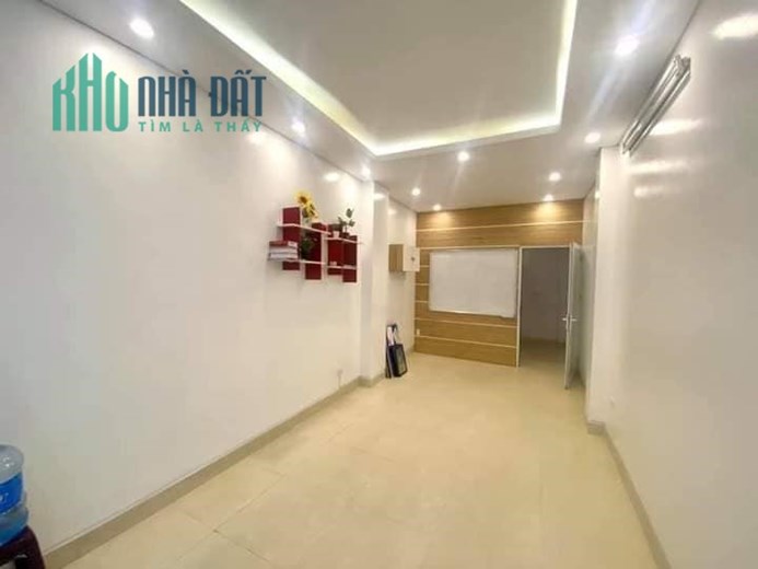 Bán ngôi nhà 135m2 phố Âu Cơ, Tây Hồ Gara 2 Ô tô Kinh doanh đa dạng 17.5 Tỷ