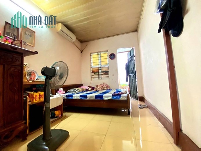 BÁN NHÀ VÂN ĐỒN - HAI BÀ TRƯNG - GẦN PHỐ - Ở LUÔN - SỔ RIÊNG - CHỈ 2 TỶ