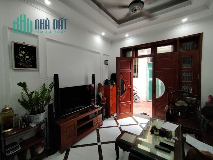 Tài chính  hơn 3 tỷ bạn có thể sở hữu  ngôi nhà 5 tầng mới hiện đại Ngọc Trì ,Long Biên