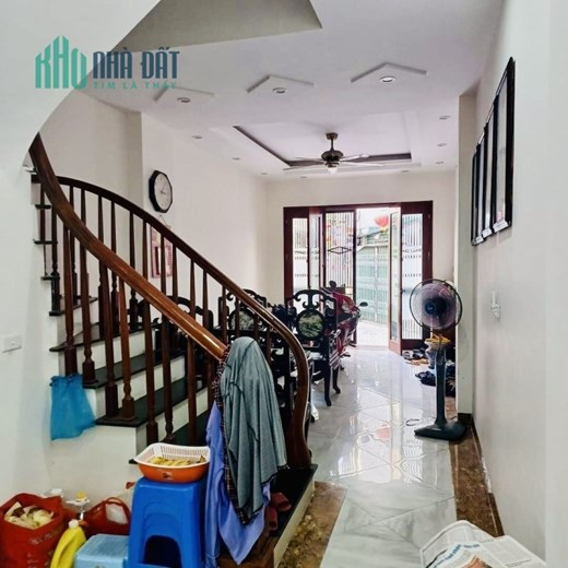 Chính chủ bán nhà Vĩnh Hưng GẤP, SÁT PHỐ, THOÁNG SÁNG, 45m2 x 5T giá 3.7tỷ.