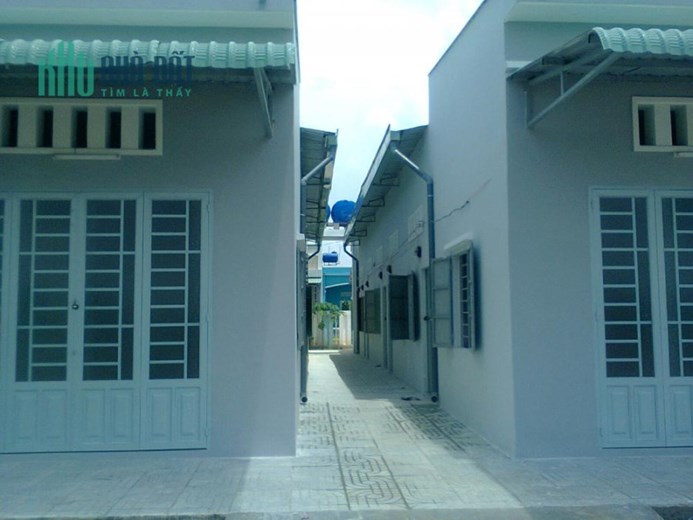 Bán gấp dãy phòng trọ đang cho thuê, cách  mặt tiền Trần Văn Giàu 900m