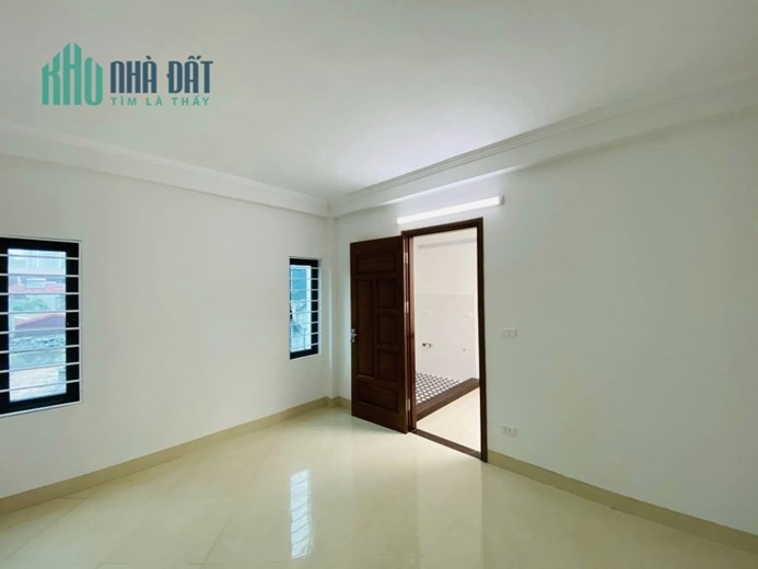 Mặt ngõ ba gác phóng vèo, cách phố 20m, ở luôn, Trường Chinh Đống Đa