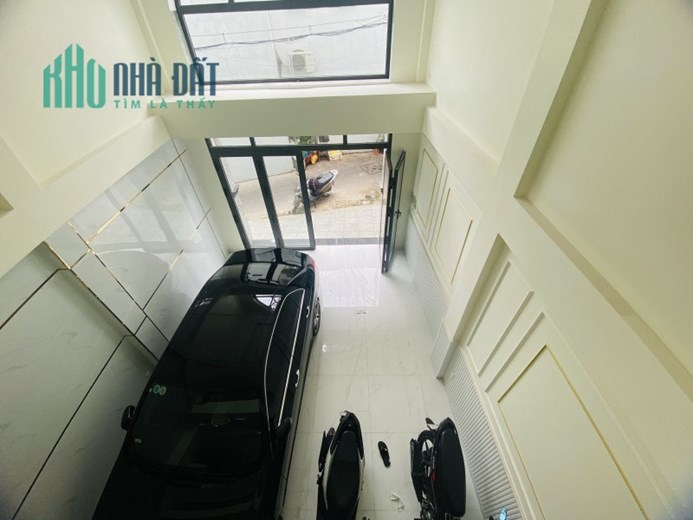 "Nhà 95m2, 4 tầng 4.5m x 18m ngay vòng xoay Âu Cơ với Lê Đại Hành giá nhỉnh 12 tỷ