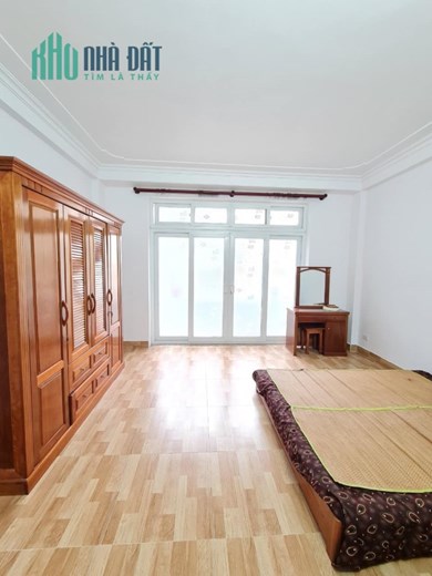 Nhà mới cực đẹp phố Trần Khát Chân- 40m2- nhỉnh 4 tỷ- Thiết kế hiện đại- An sinh đỉnh